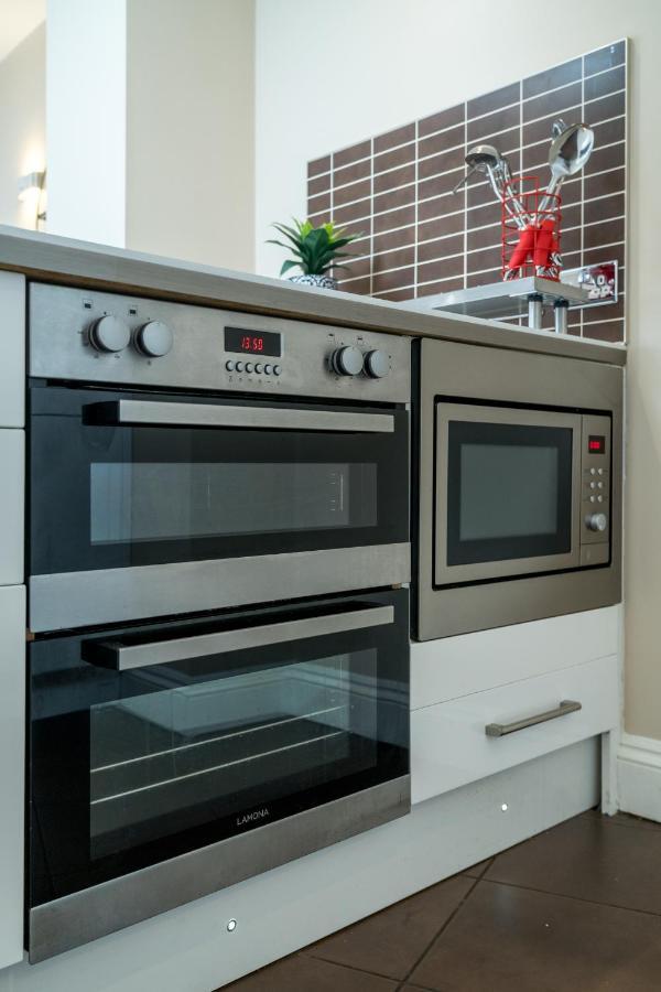 Spacious 2 Bedroom Apartment - Sleeps 6 ブライトン エクステリア 写真